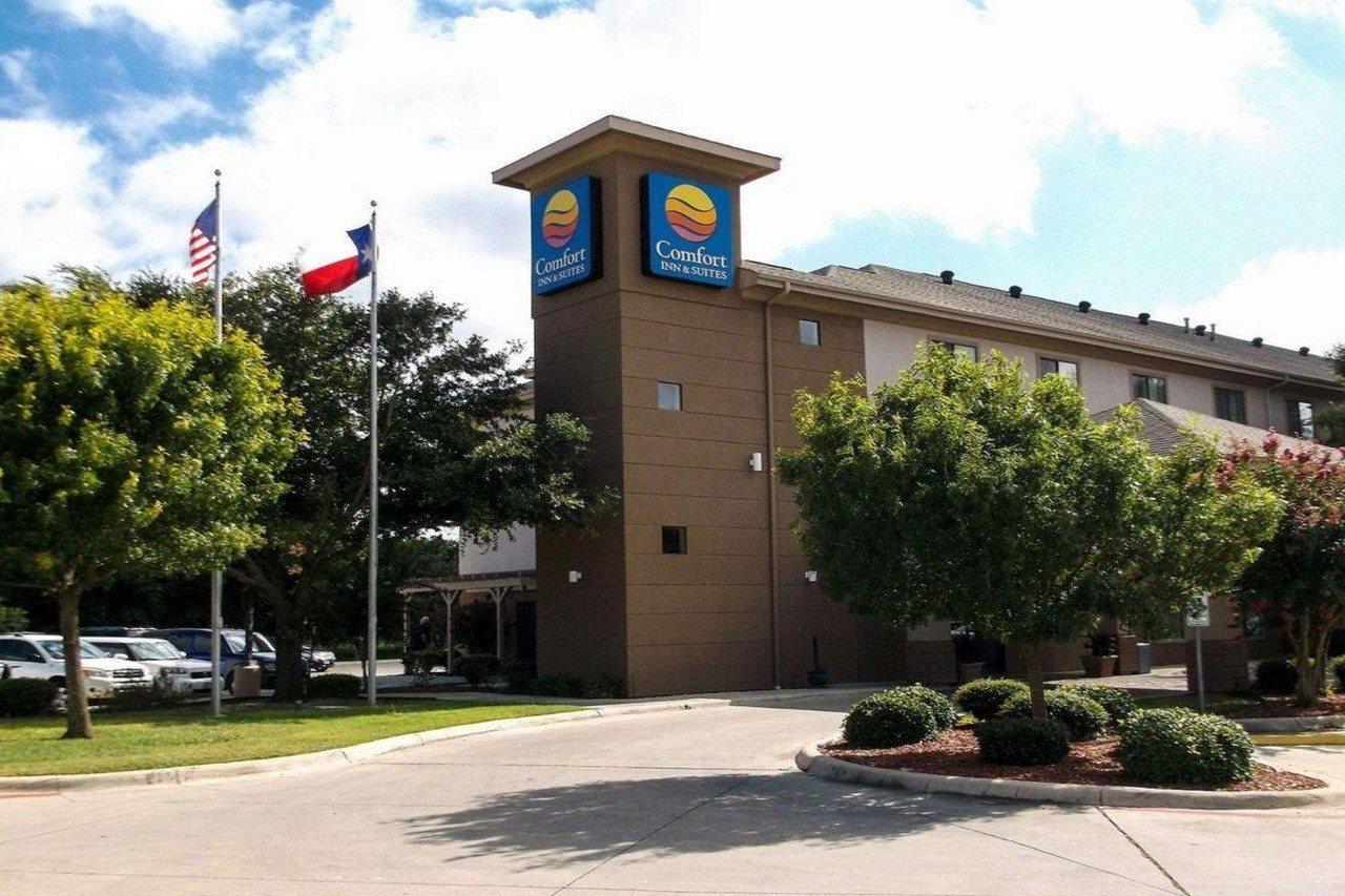 Comfort Inn & Suites Seguin Exterior photo